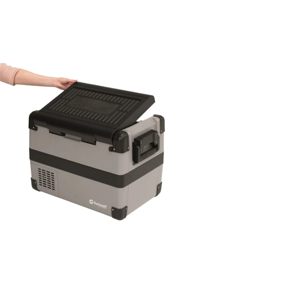 Outwell Deep Cool 35L Coolbox - Image 3