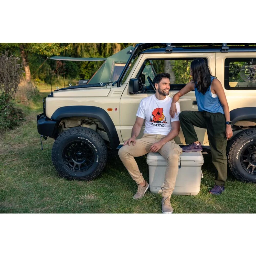 Coleman Pro Series 55QT Wheeled Cooler Box - Image 4